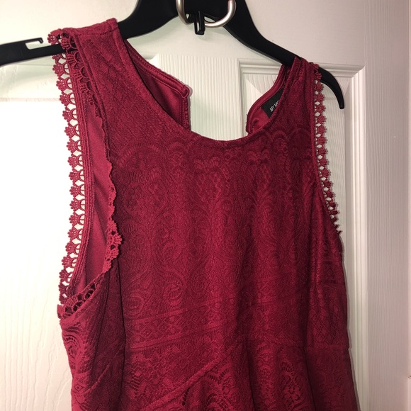 My Michelle Burgundy dress - Picture 3 of 7